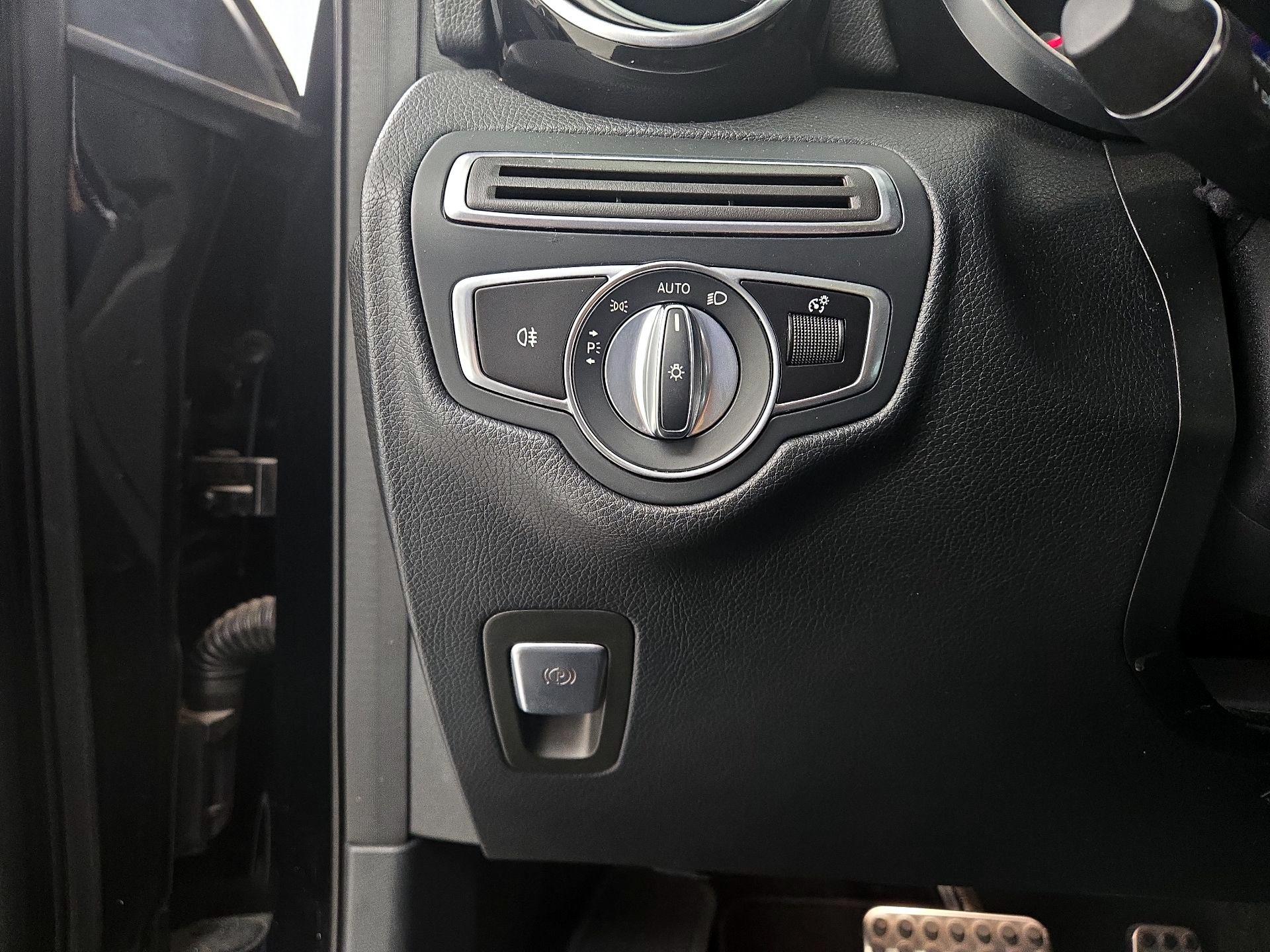 Thumbnail: 2019 Mercedes-Benz GLC - 13