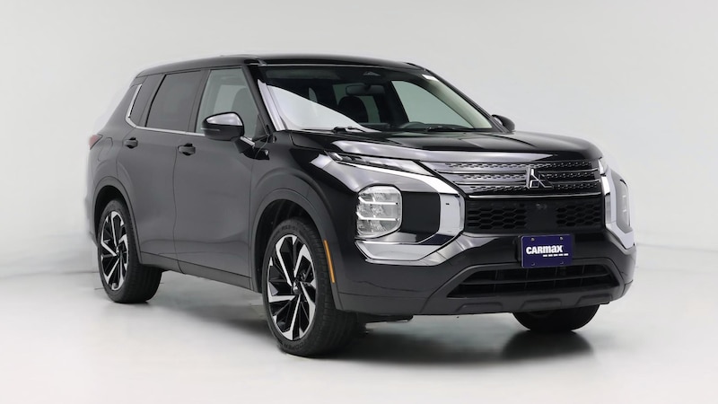 2022 Mitsubishi Outlander ES Hero Image