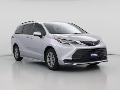 2021 Toyota Sienna LE -
                Irving, TX