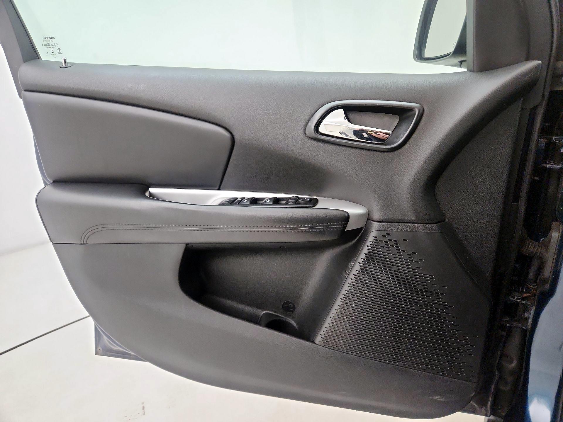 Thumbnail: 2014 Dodge Journey - 12