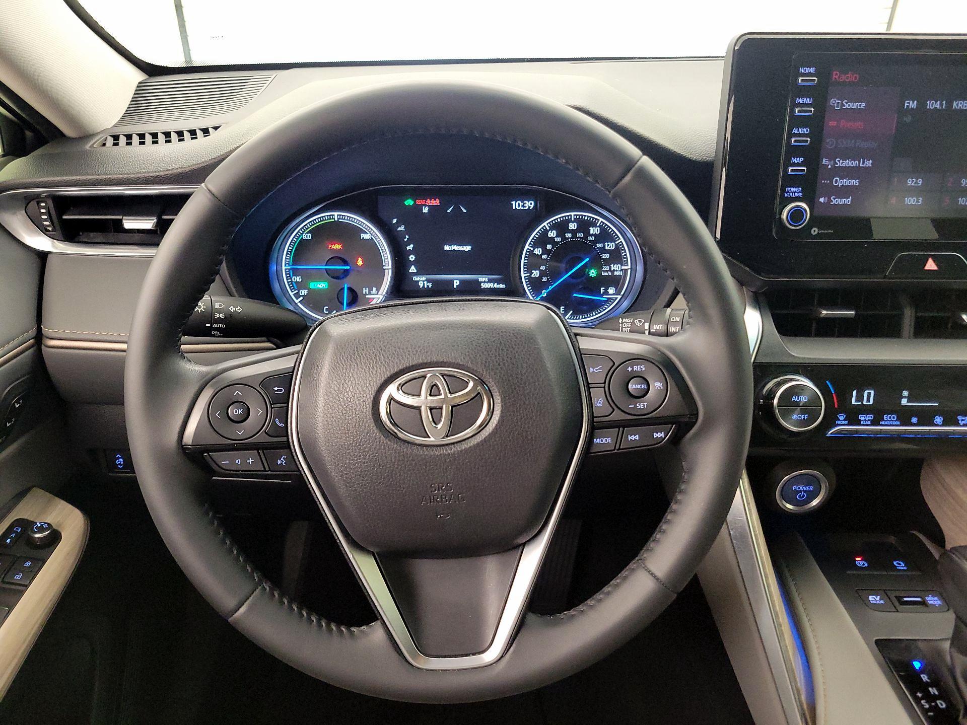 Thumbnail: 2021 Toyota Venza - 10