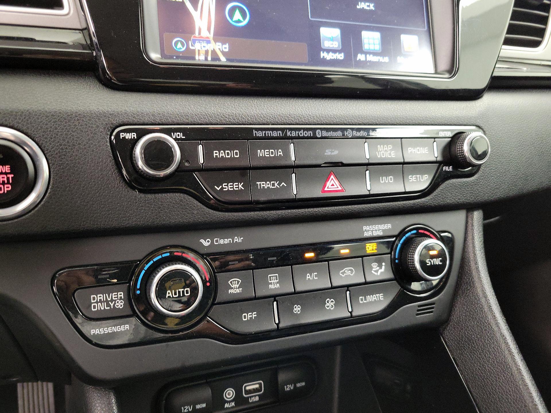 Thumbnail: 2018 Kia Niro - 16