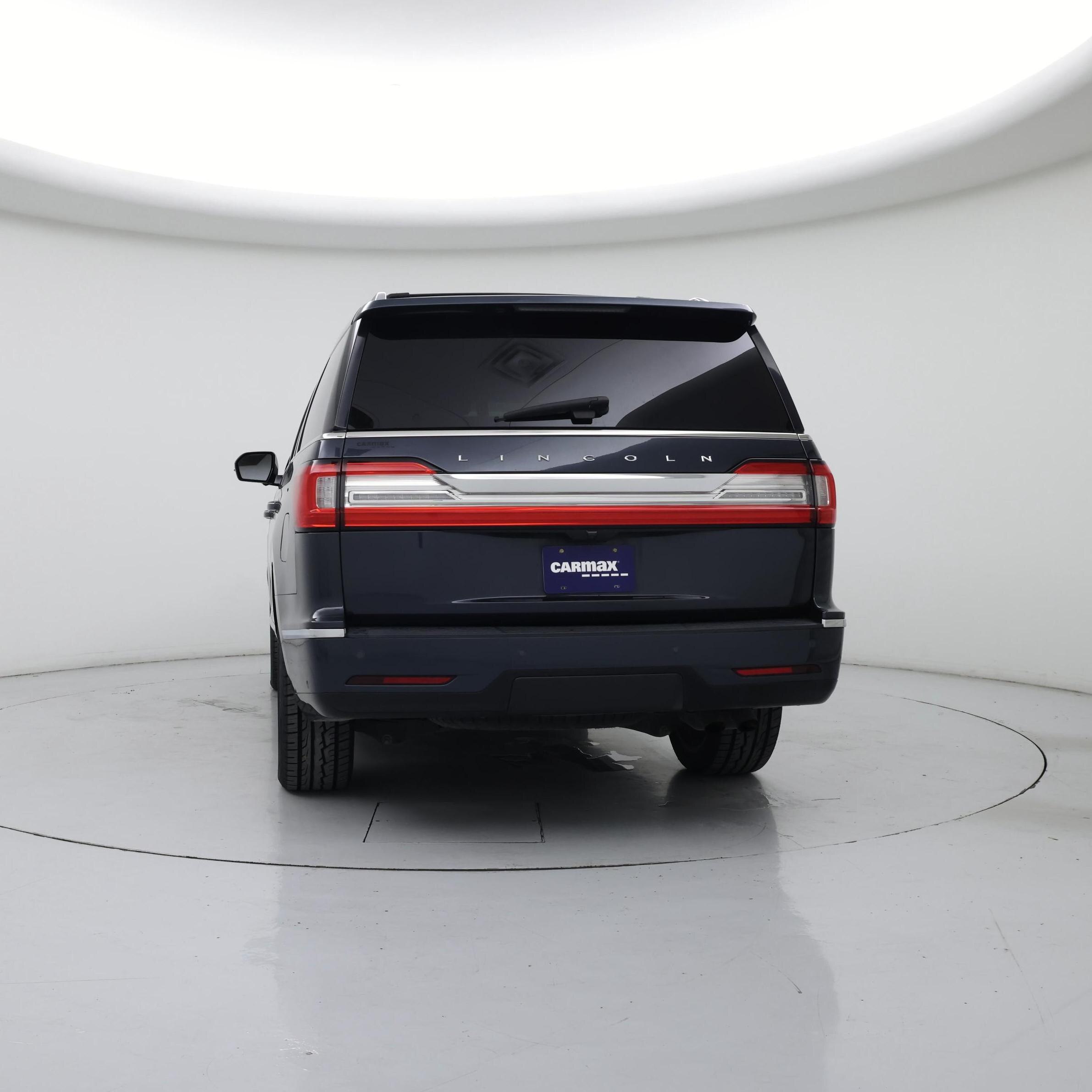 Thumbnail: 2021 Lincoln Navigator - 6