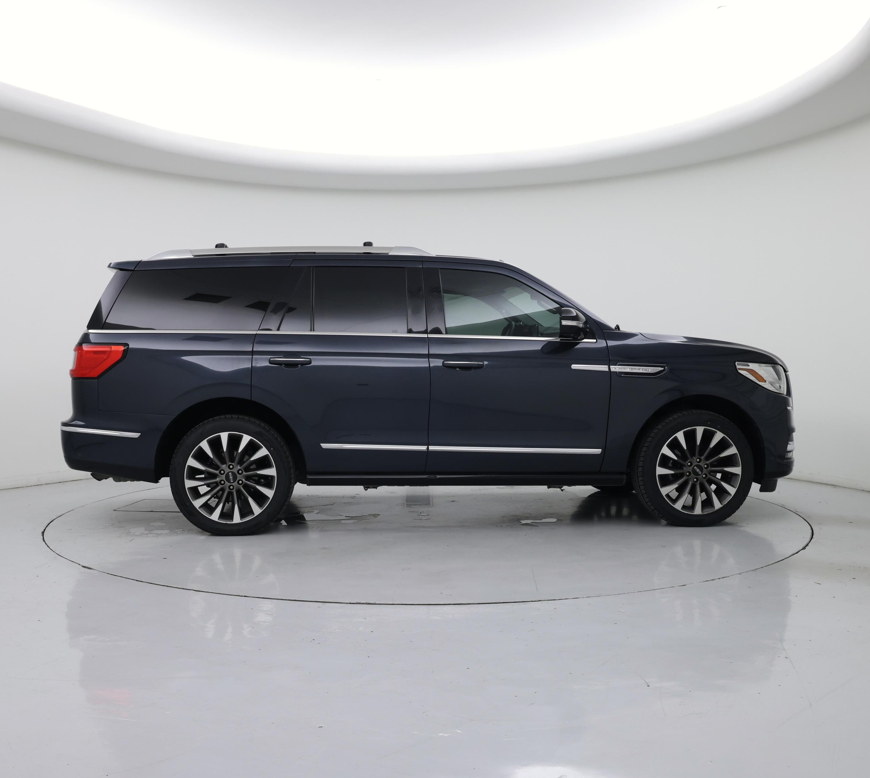 Thumbnail: 2021 Lincoln Navigator - 7