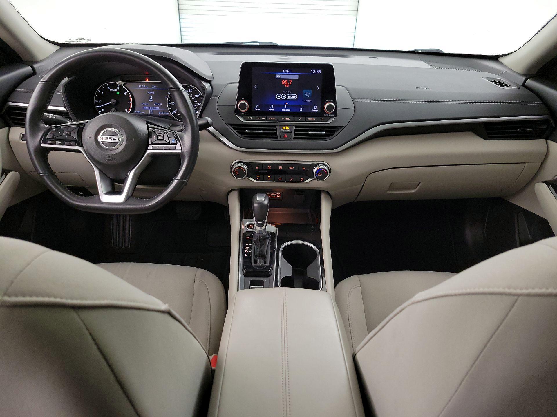 Thumbnail: 2022 Nissan Altima - 9