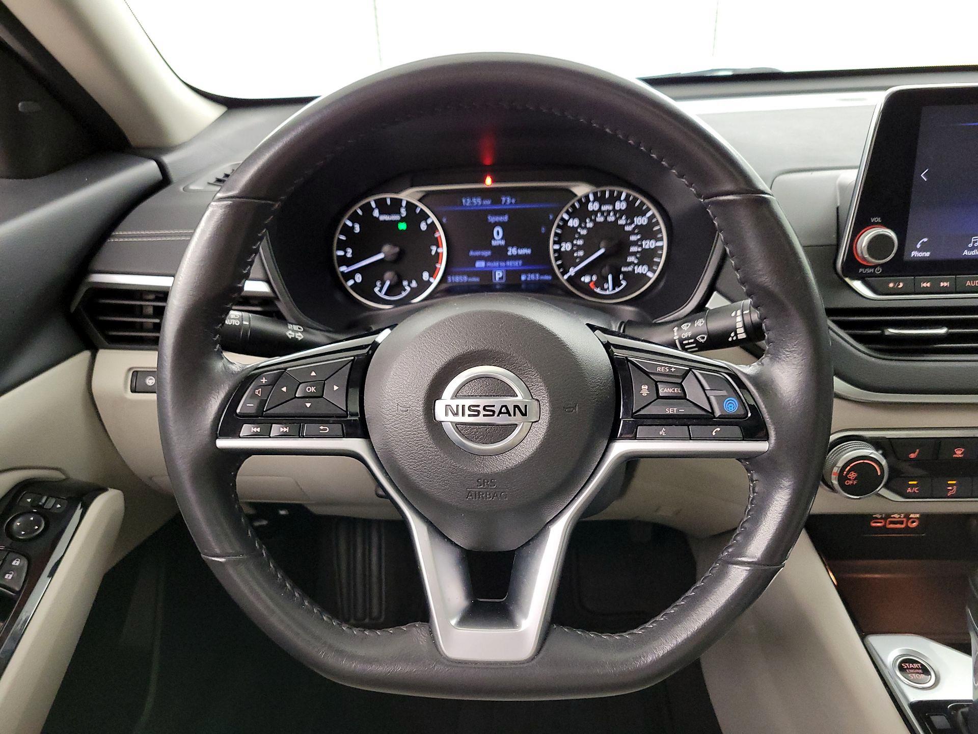 Thumbnail: 2022 Nissan Altima - 10
