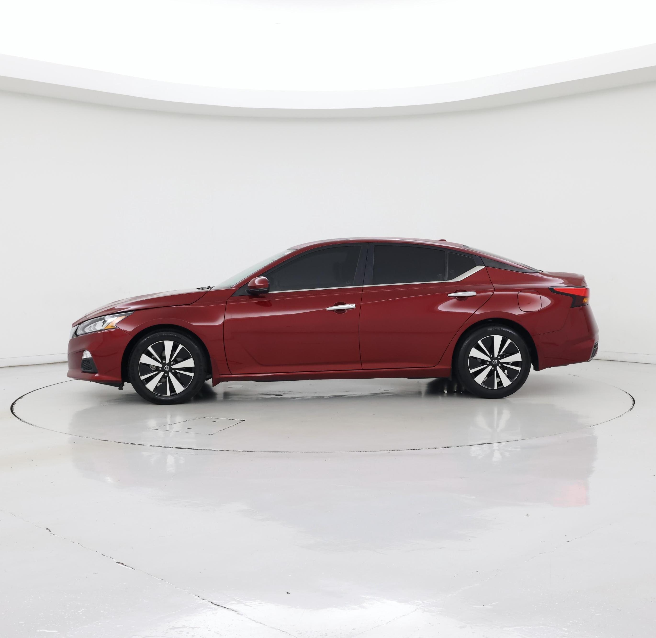 Thumbnail: 2022 Nissan Altima - 3