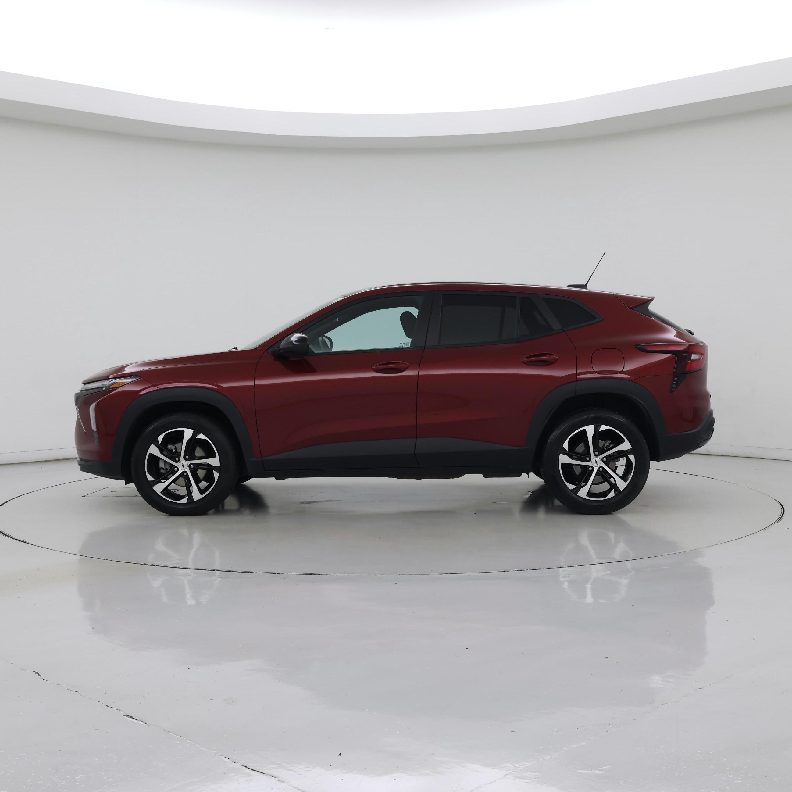 Thumbnail: 2024 Chevrolet Trax - 3
