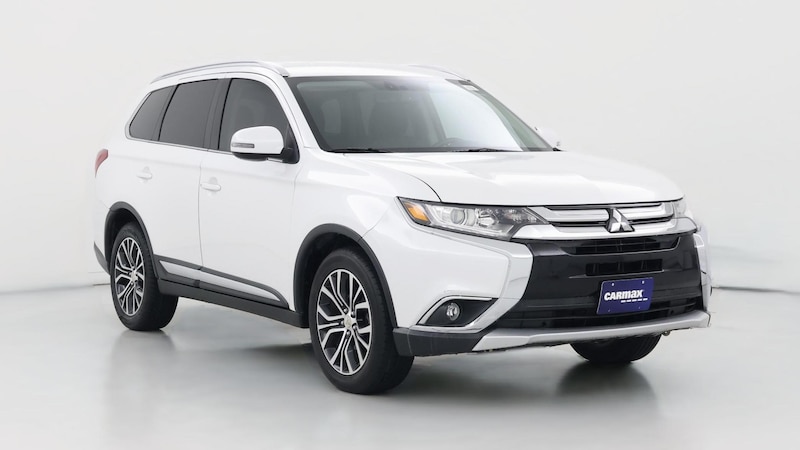 2017 Mitsubishi Outlander SE Hero Image