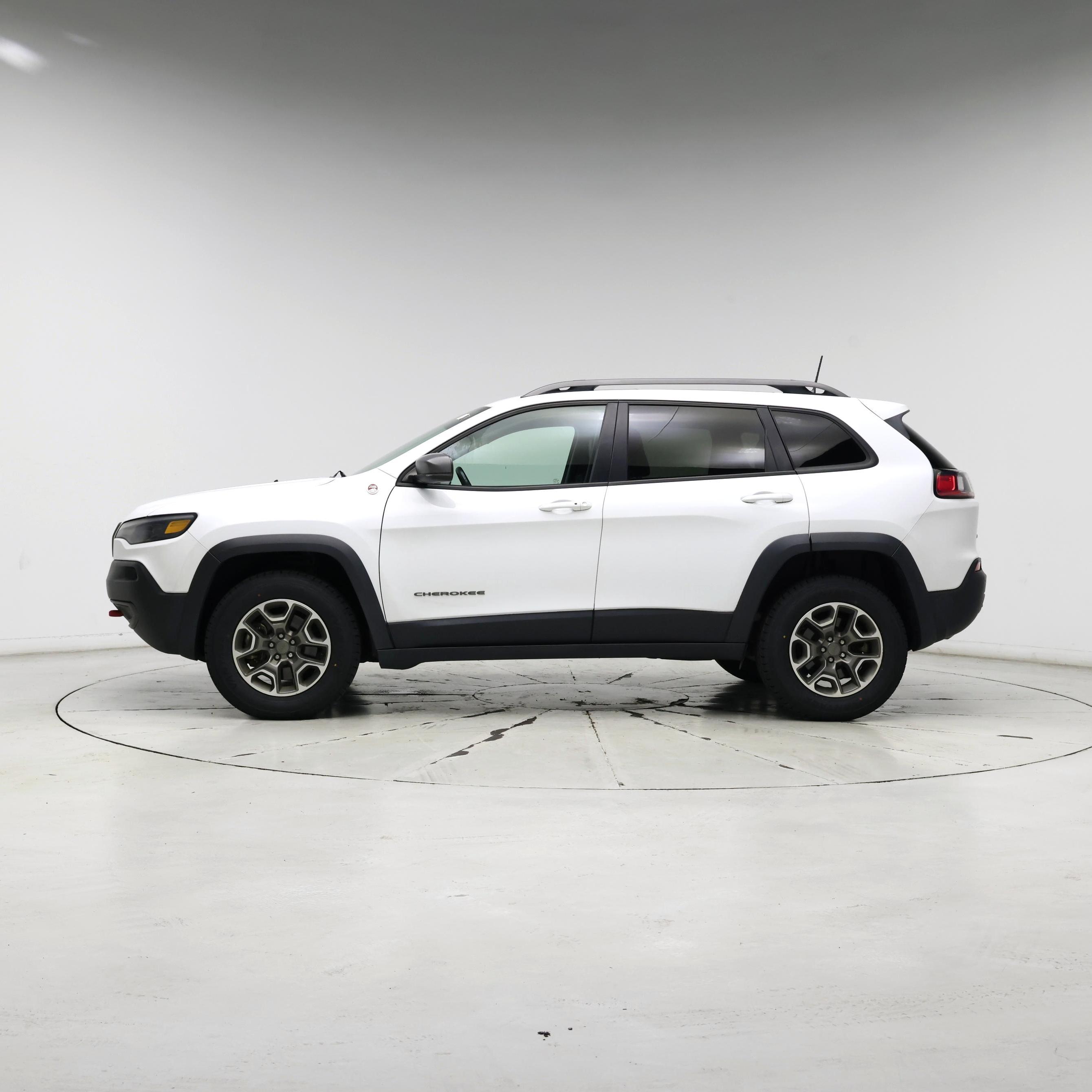 Thumbnail: 2021 Jeep Cherokee - 3