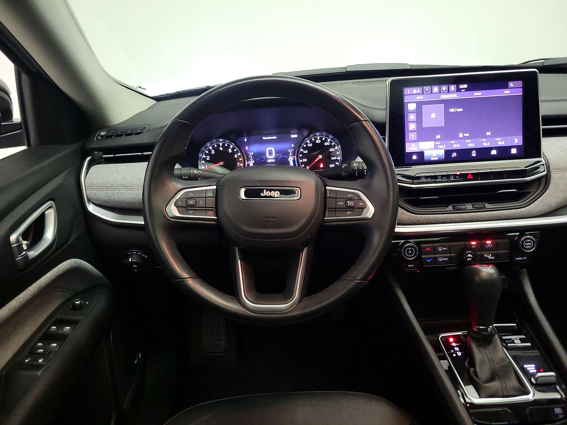 Thumbnail: 2022 Jeep Compass - 10