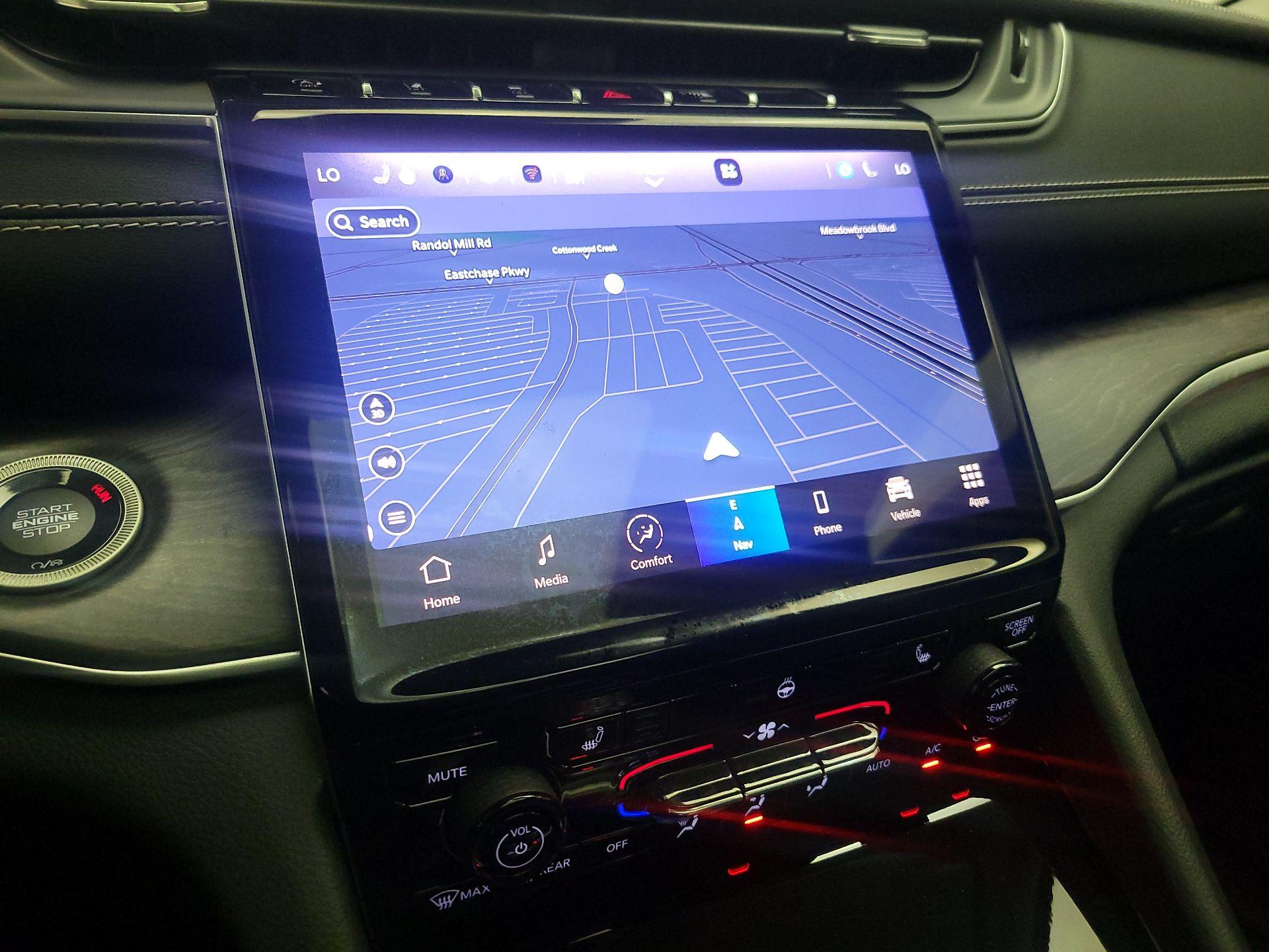 Thumbnail: 2022 Jeep Grand Cherokee - 14