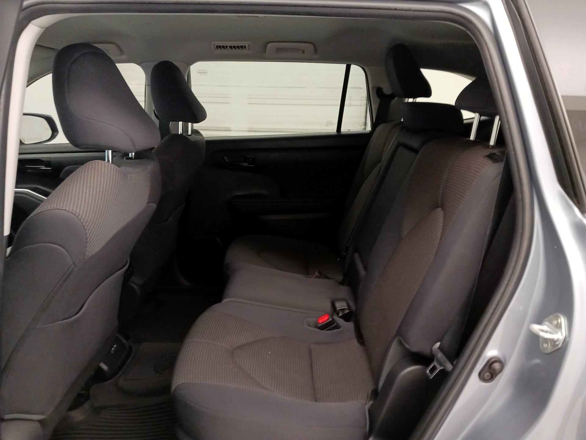Thumbnail: 2023 Toyota Highlander - 17