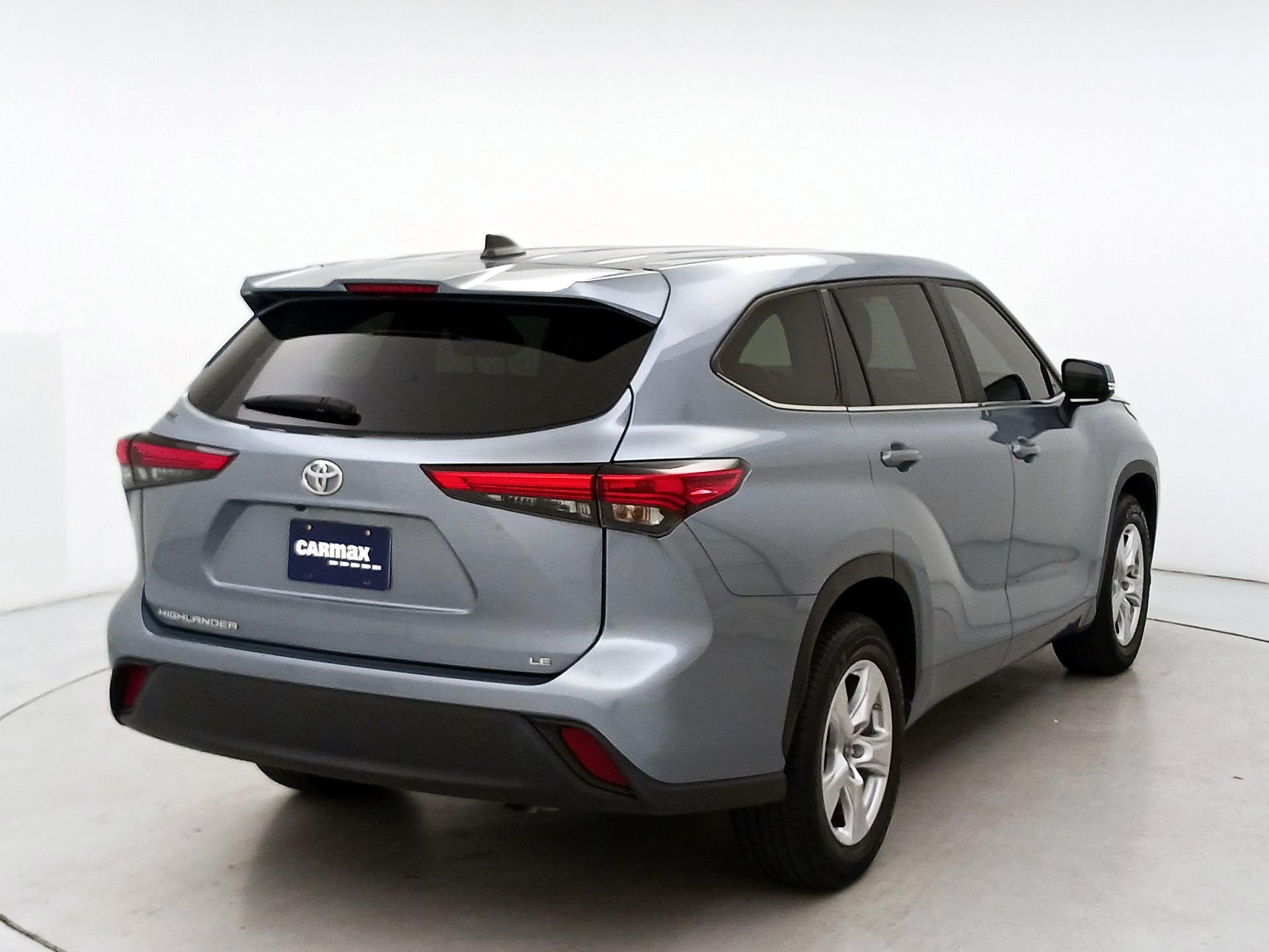 Thumbnail: 2023 Toyota Highlander - 5