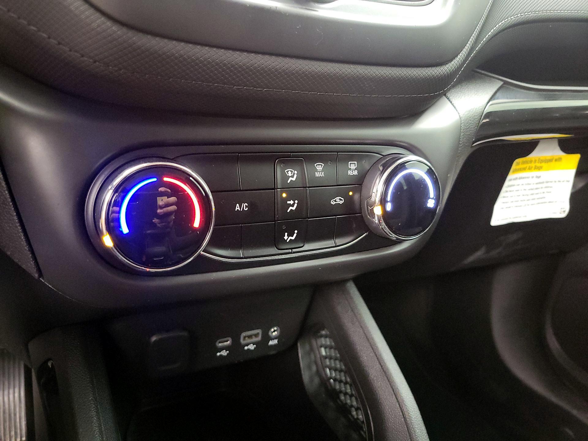 Thumbnail: 2021 Chevrolet TrailBlazer - 16