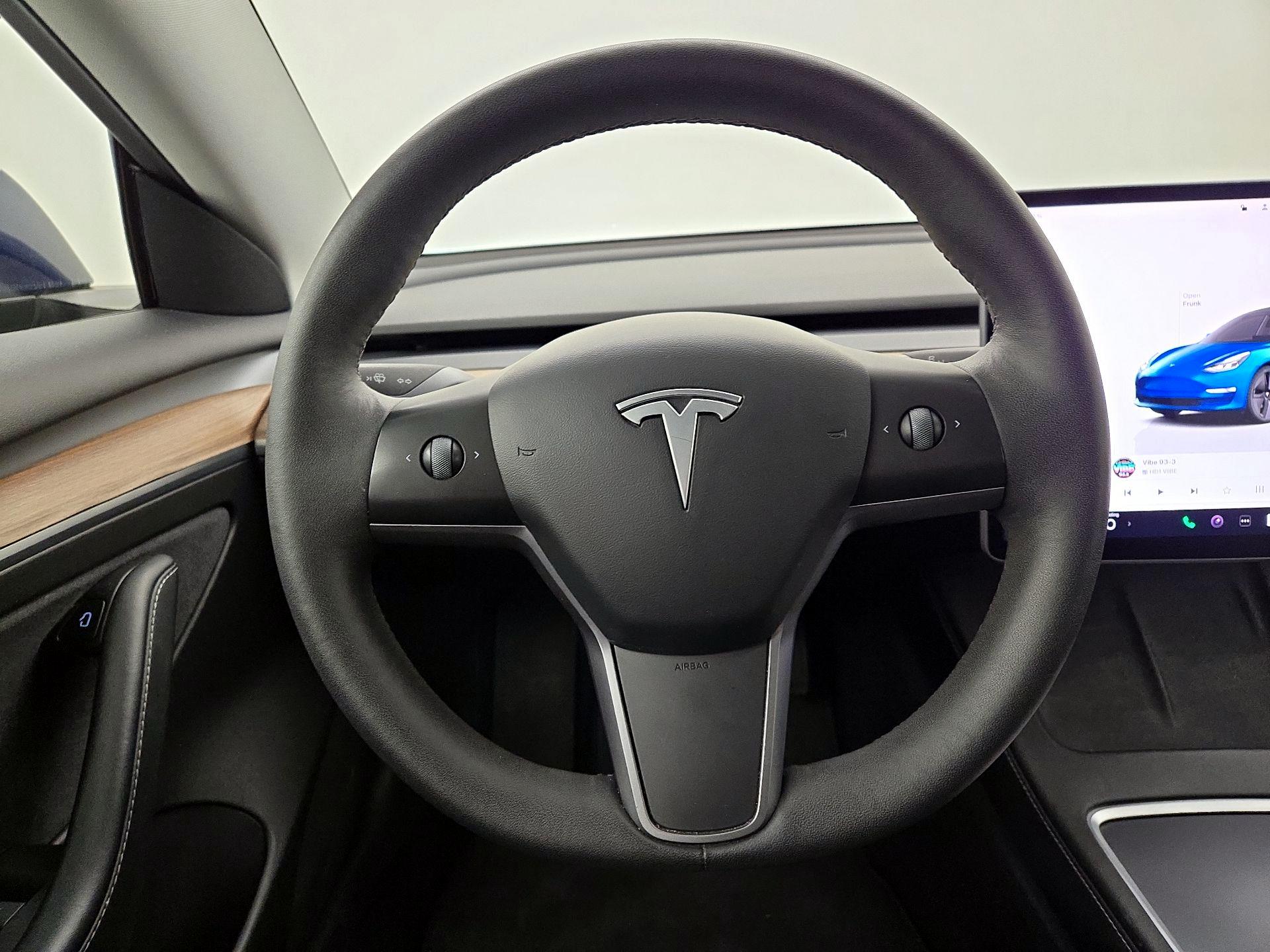 Thumbnail: 2022 Tesla Model 3 - 10