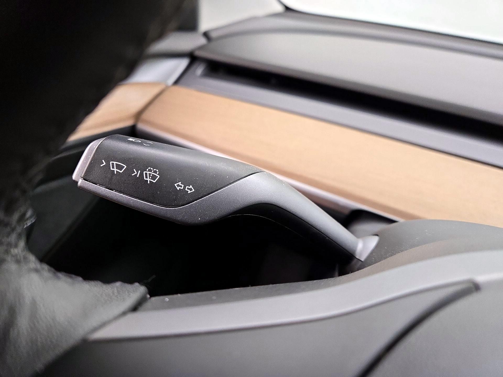 Thumbnail: 2022 Tesla Model 3 - 13