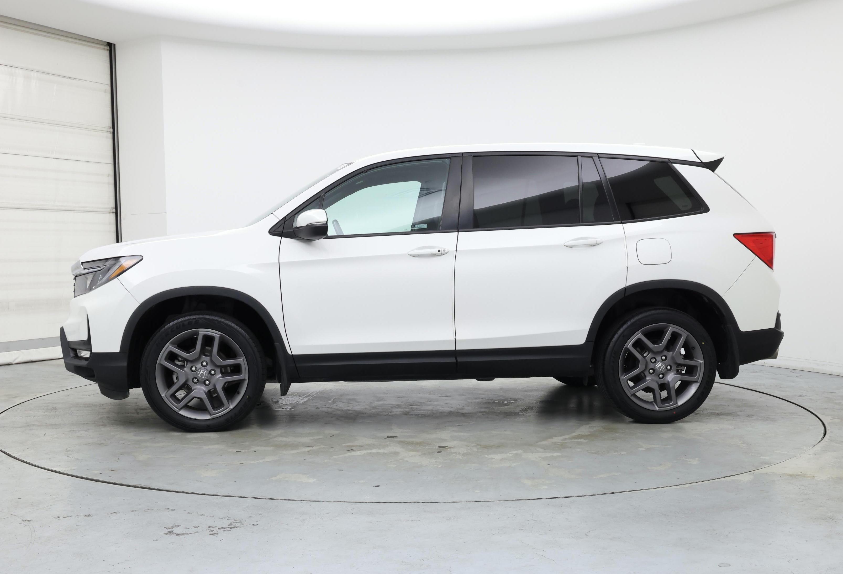 Thumbnail: 2023 Honda Passport - 3