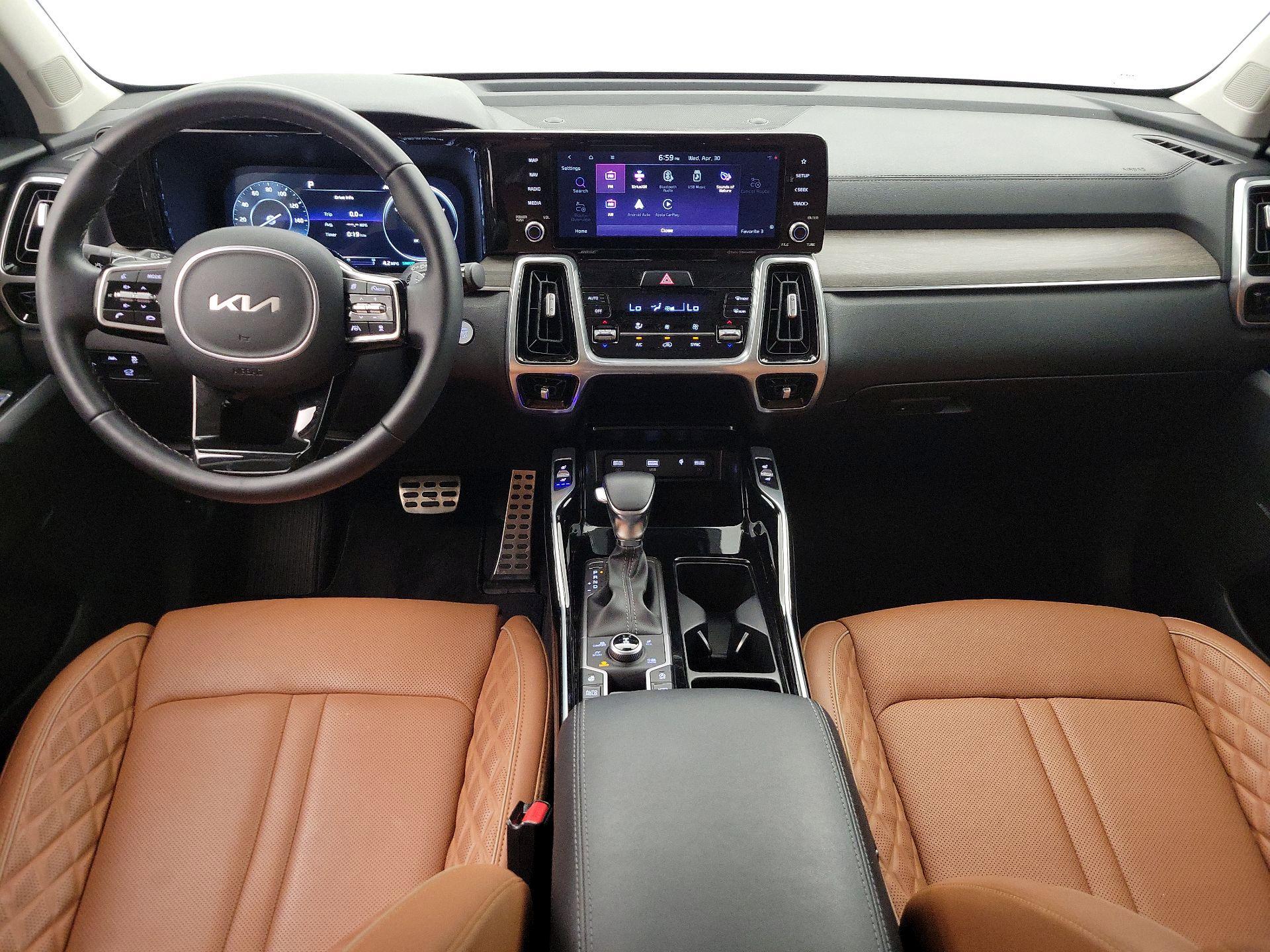 Thumbnail: 2023 Kia Sorento - 9