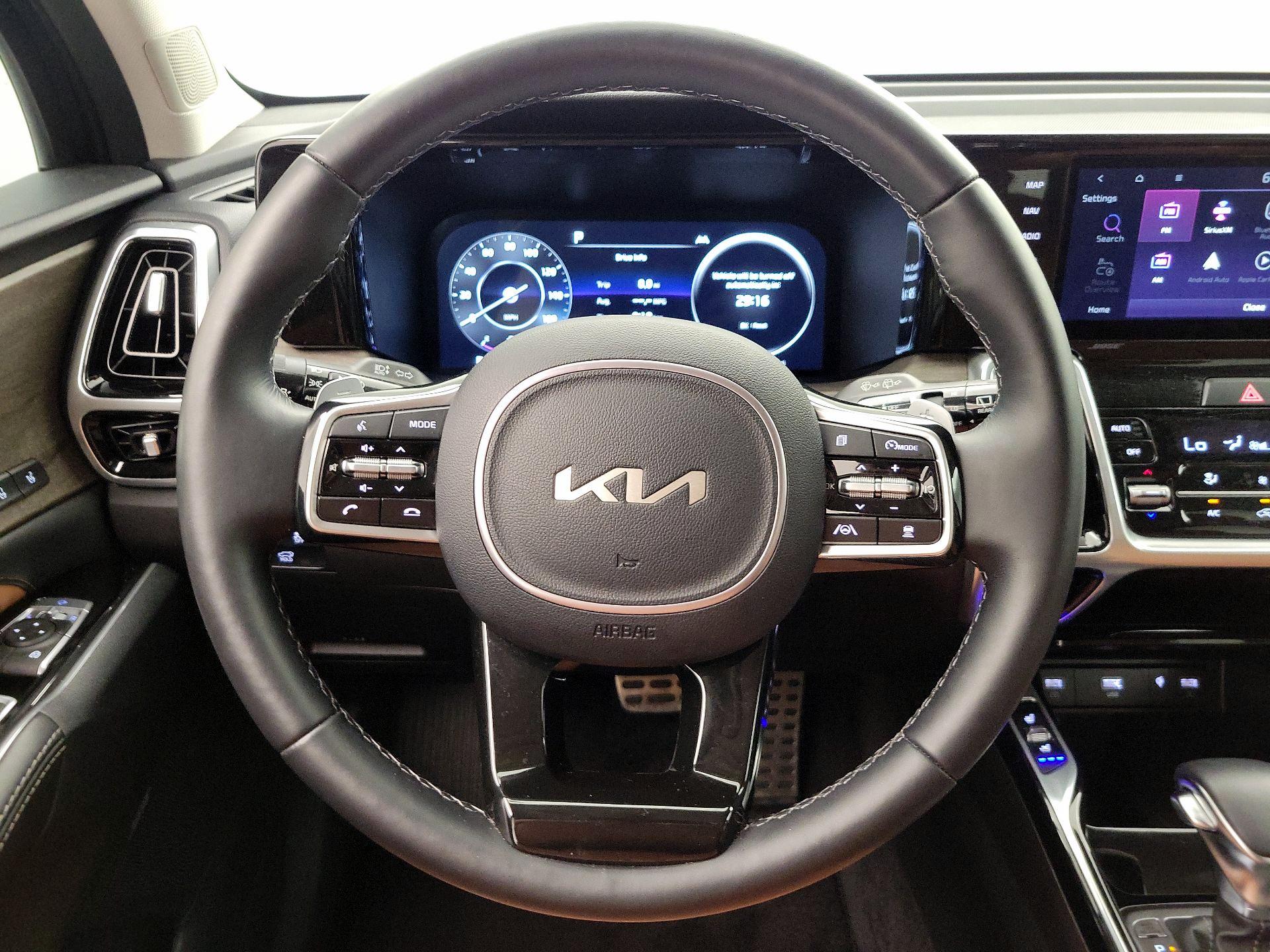 Thumbnail: 2023 Kia Sorento - 10