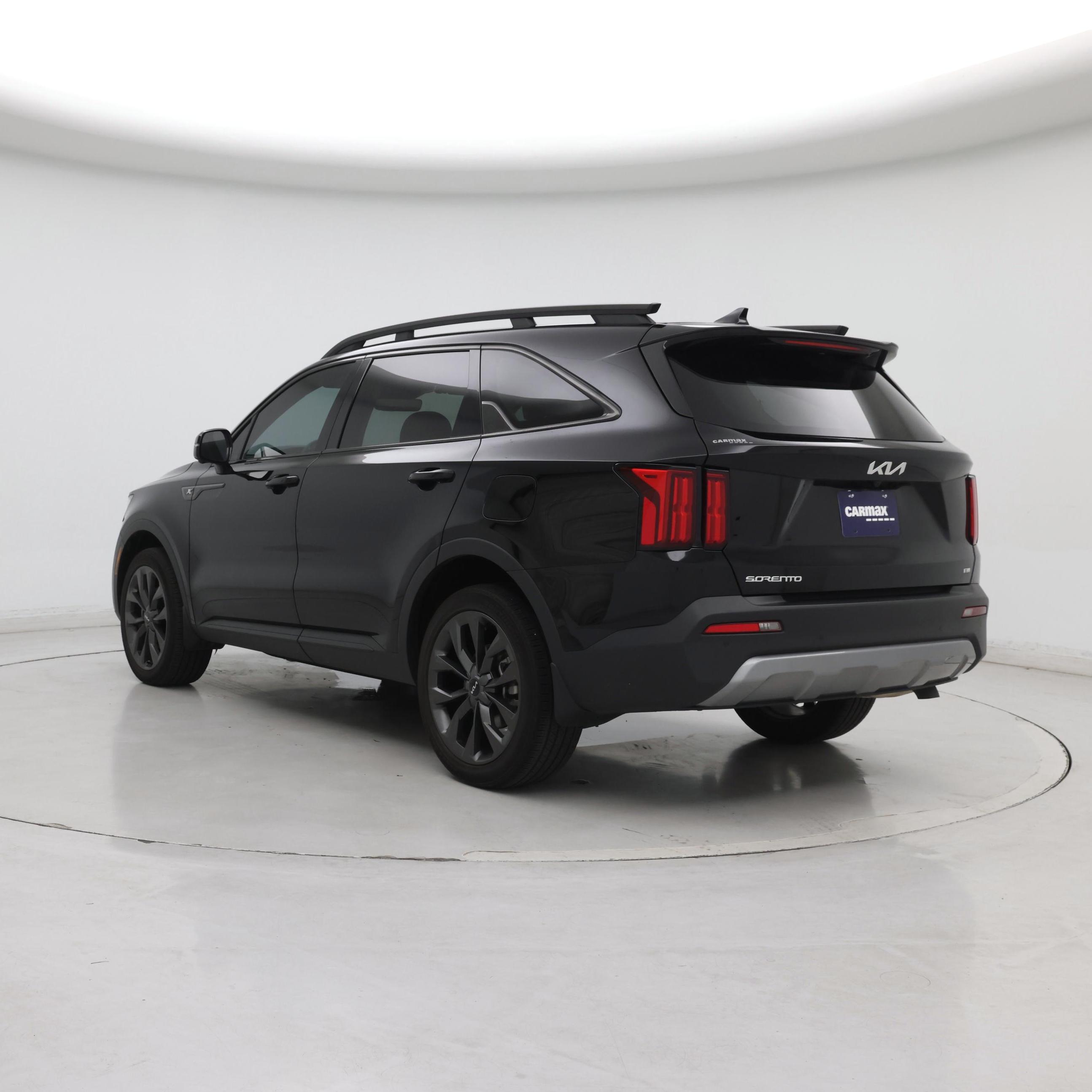 Thumbnail: 2023 Kia Sorento - 2