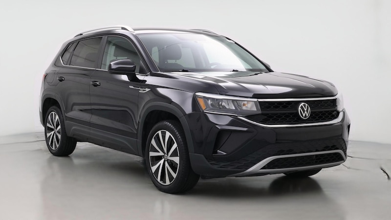 2022 Volkswagen Taos SE Hero Image