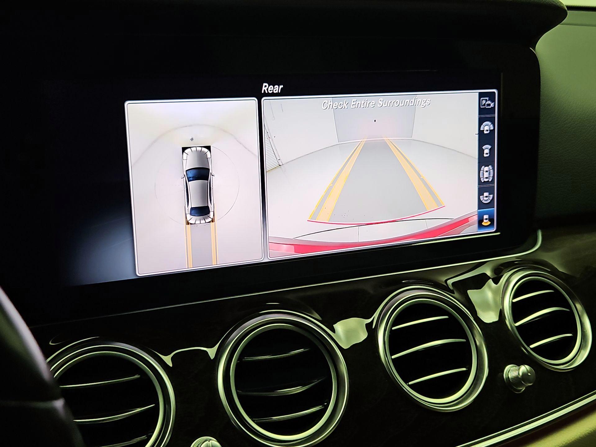 Thumbnail: 2019 Mercedes-Benz E-Class - 15