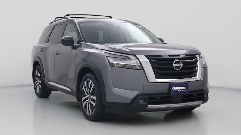 2022 Nissan Pathfinder Platinum Hero Image