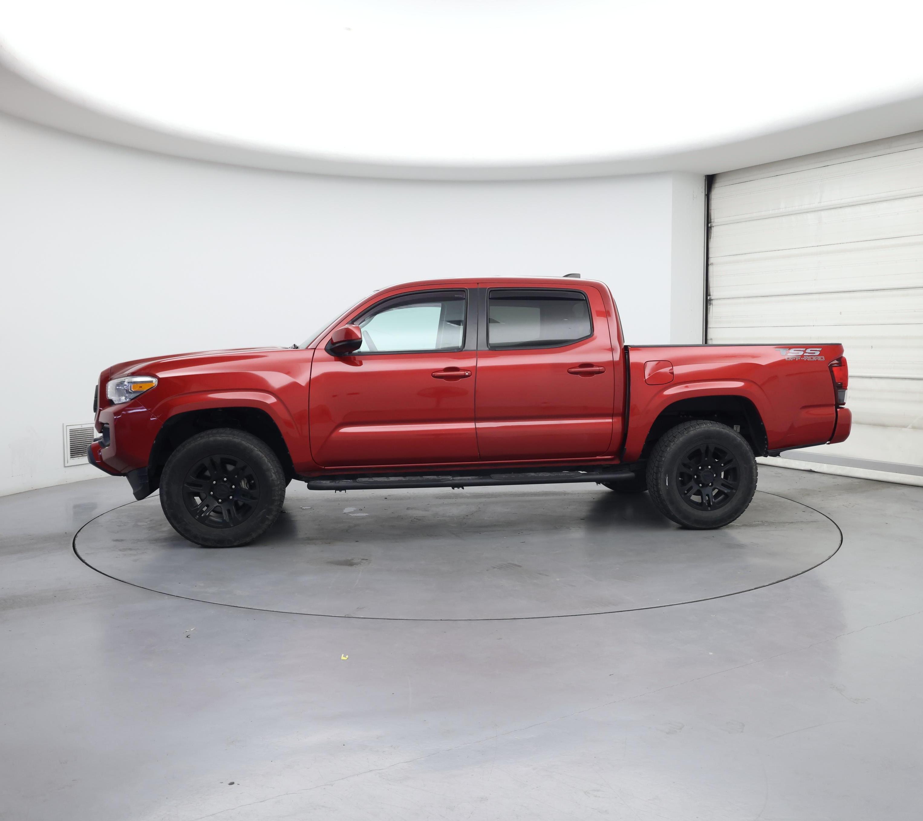 Thumbnail: 2021 Toyota Tacoma - 3