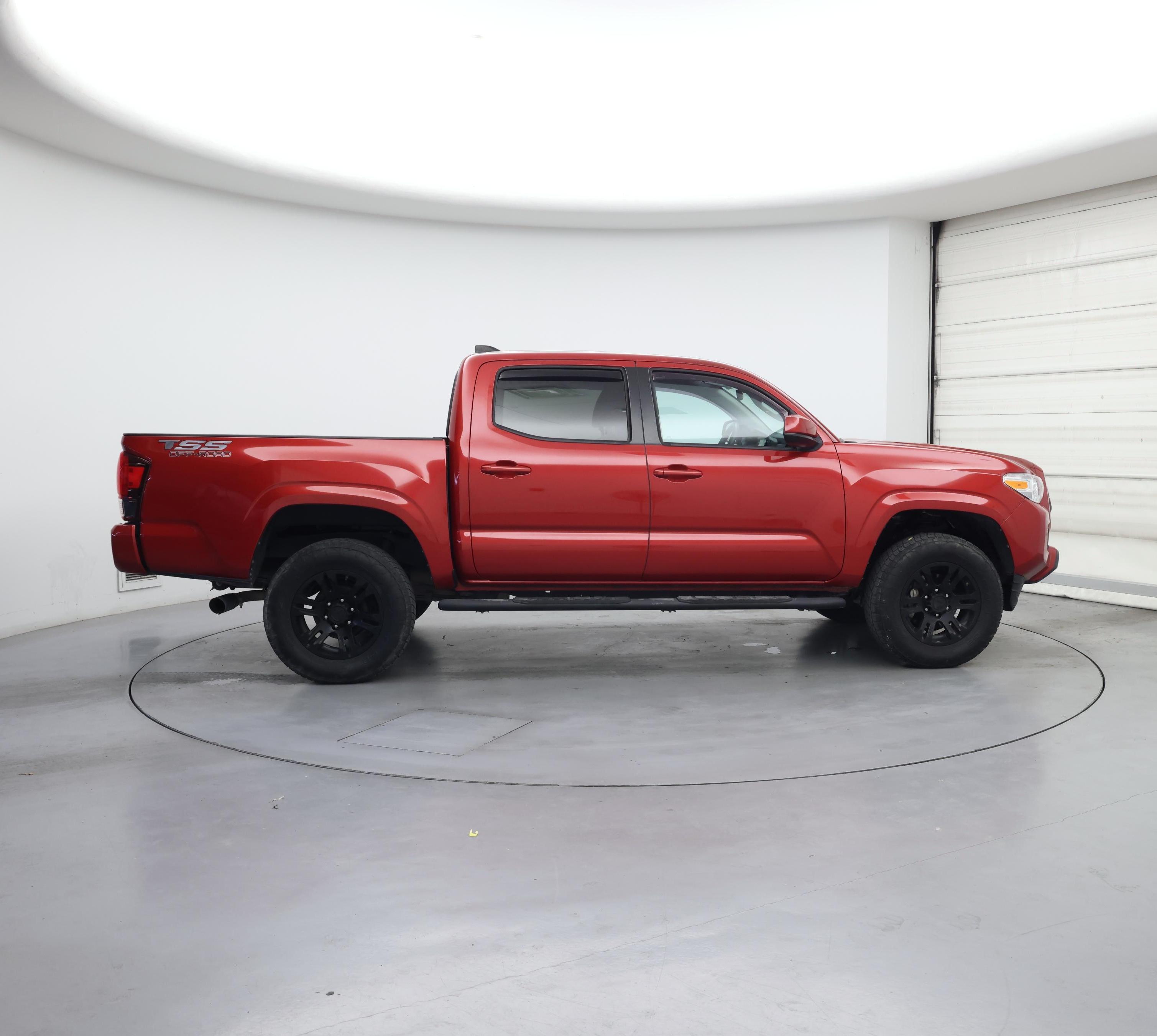 Thumbnail: 2021 Toyota Tacoma - 7