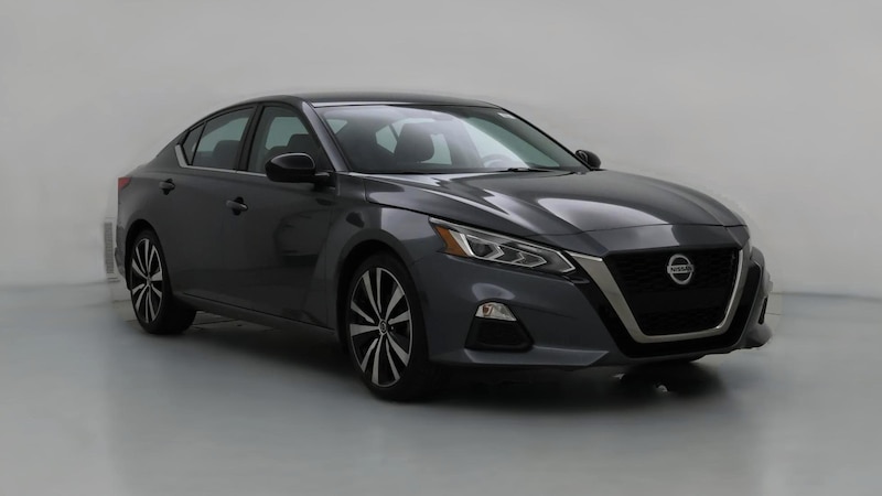 2020 Nissan Altima SR Hero Image