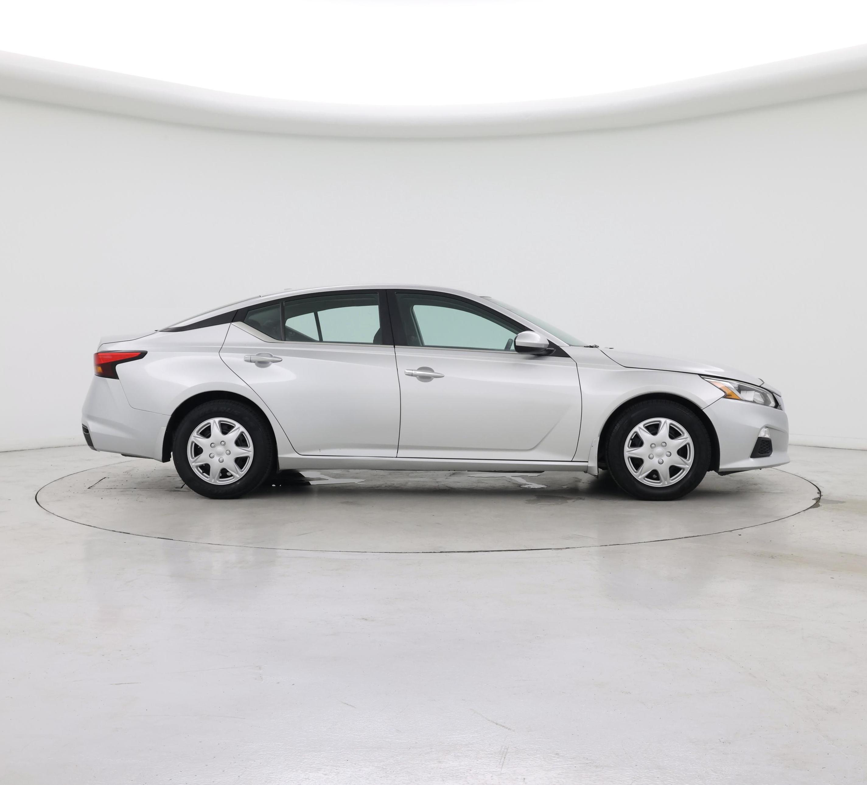 Thumbnail: 2020 Nissan Altima - 7