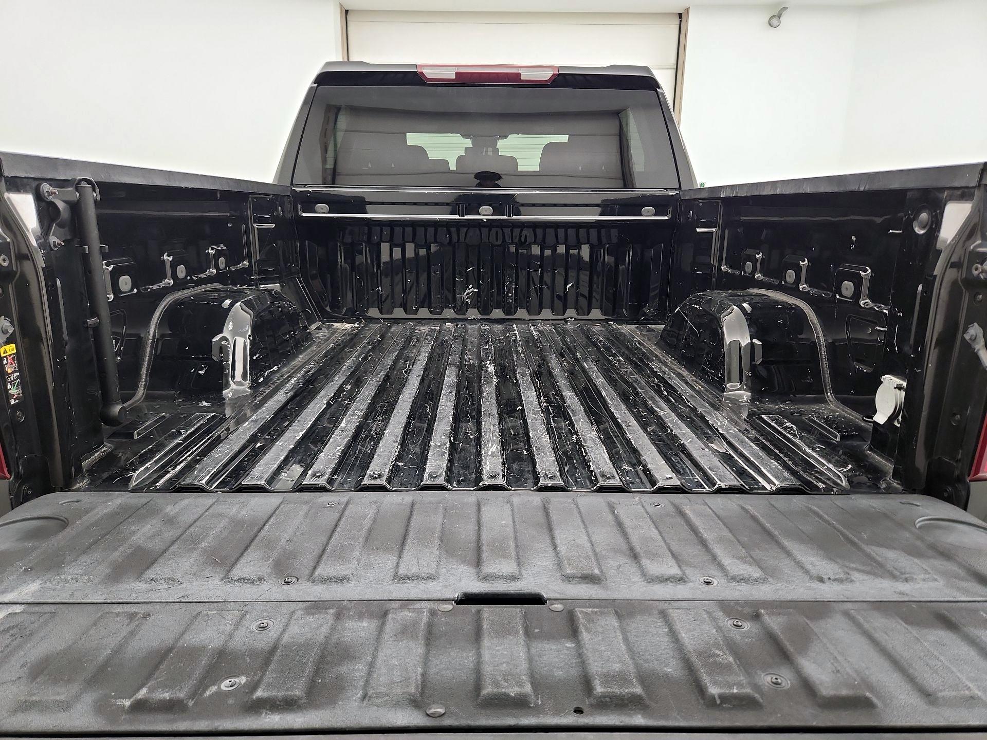 Thumbnail: 2022 Chevrolet Silverado 1500 - 20