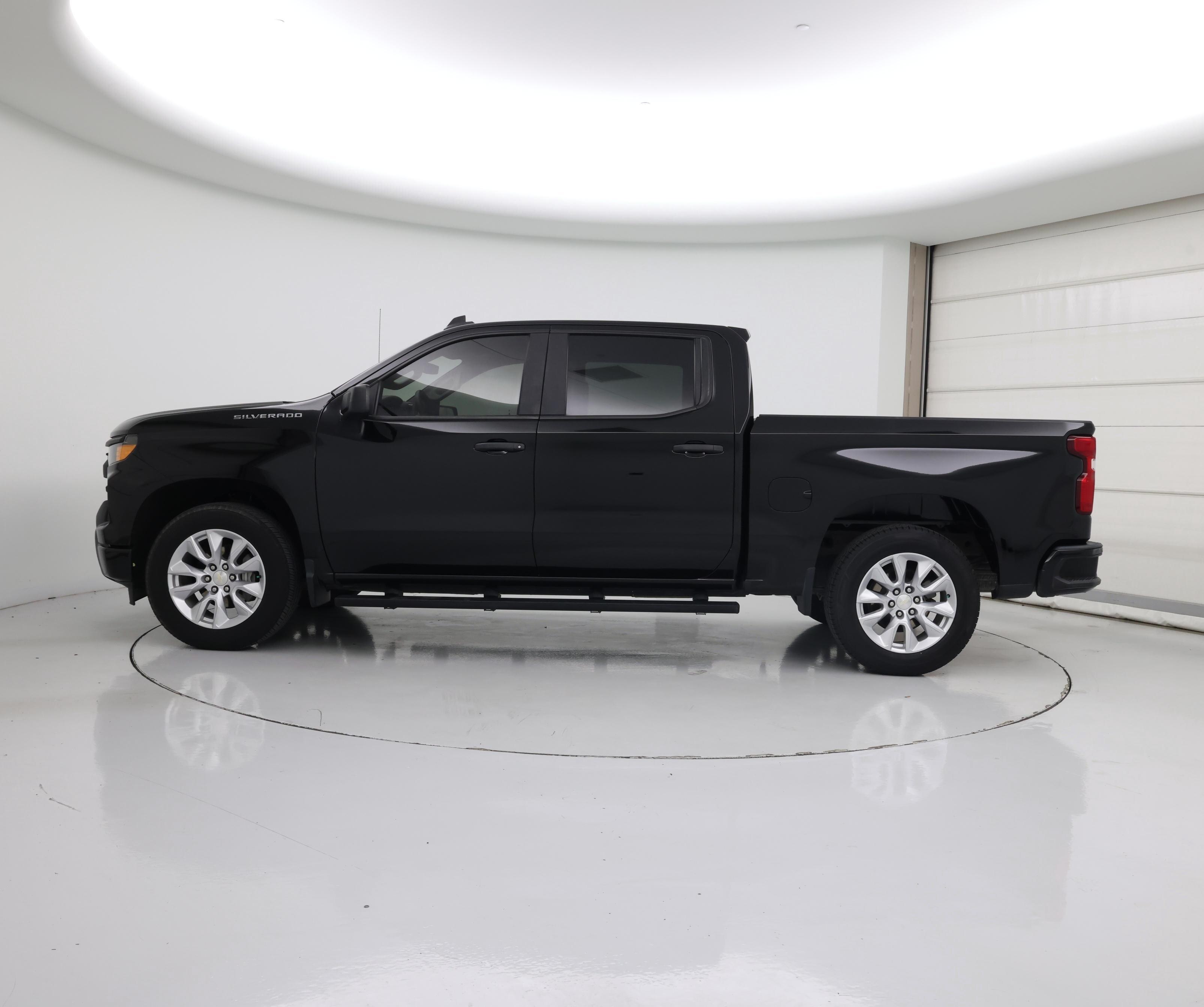 Thumbnail: 2022 Chevrolet Silverado 1500 - 3