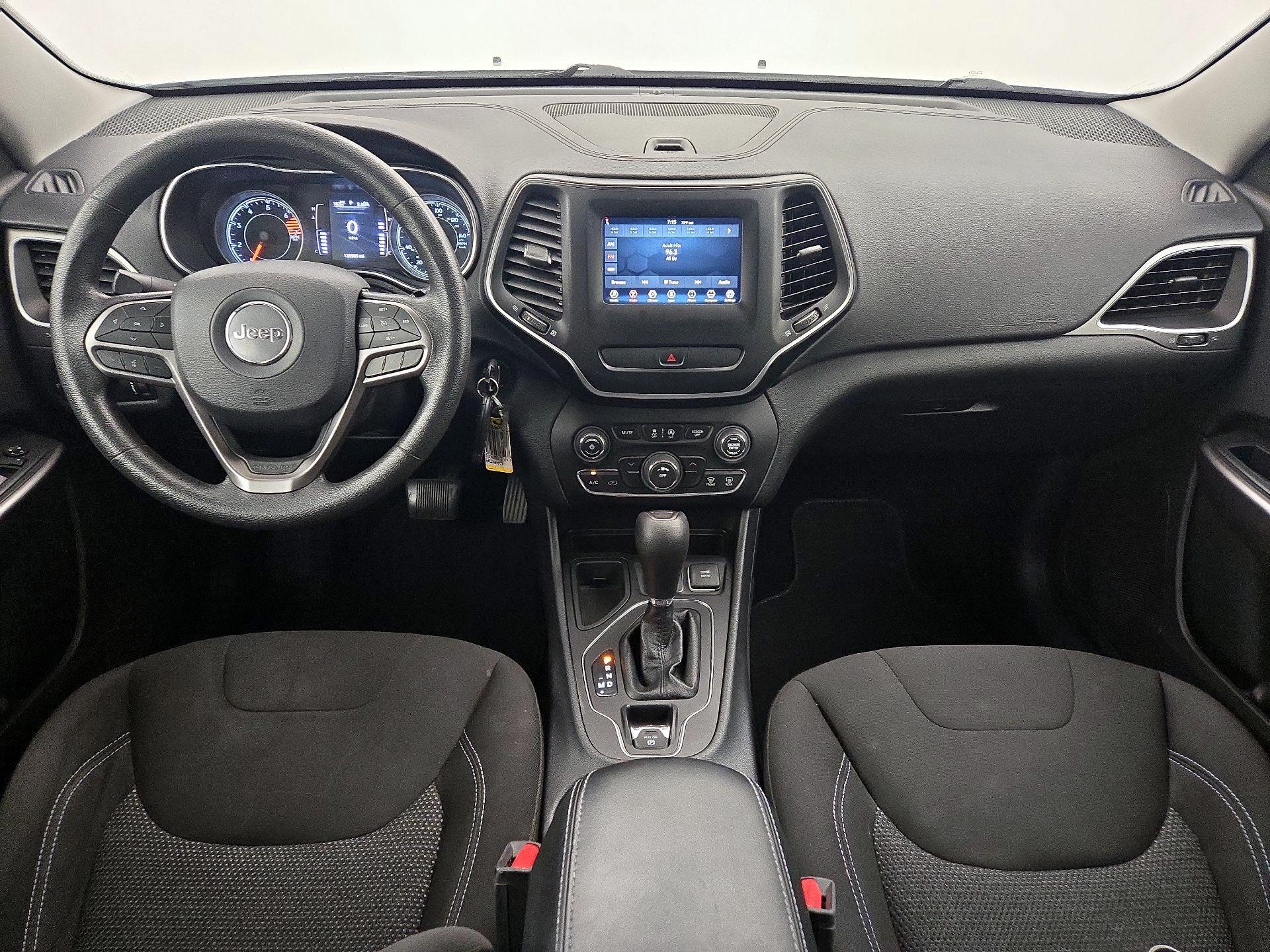 Thumbnail: 2019 Jeep Cherokee - 9