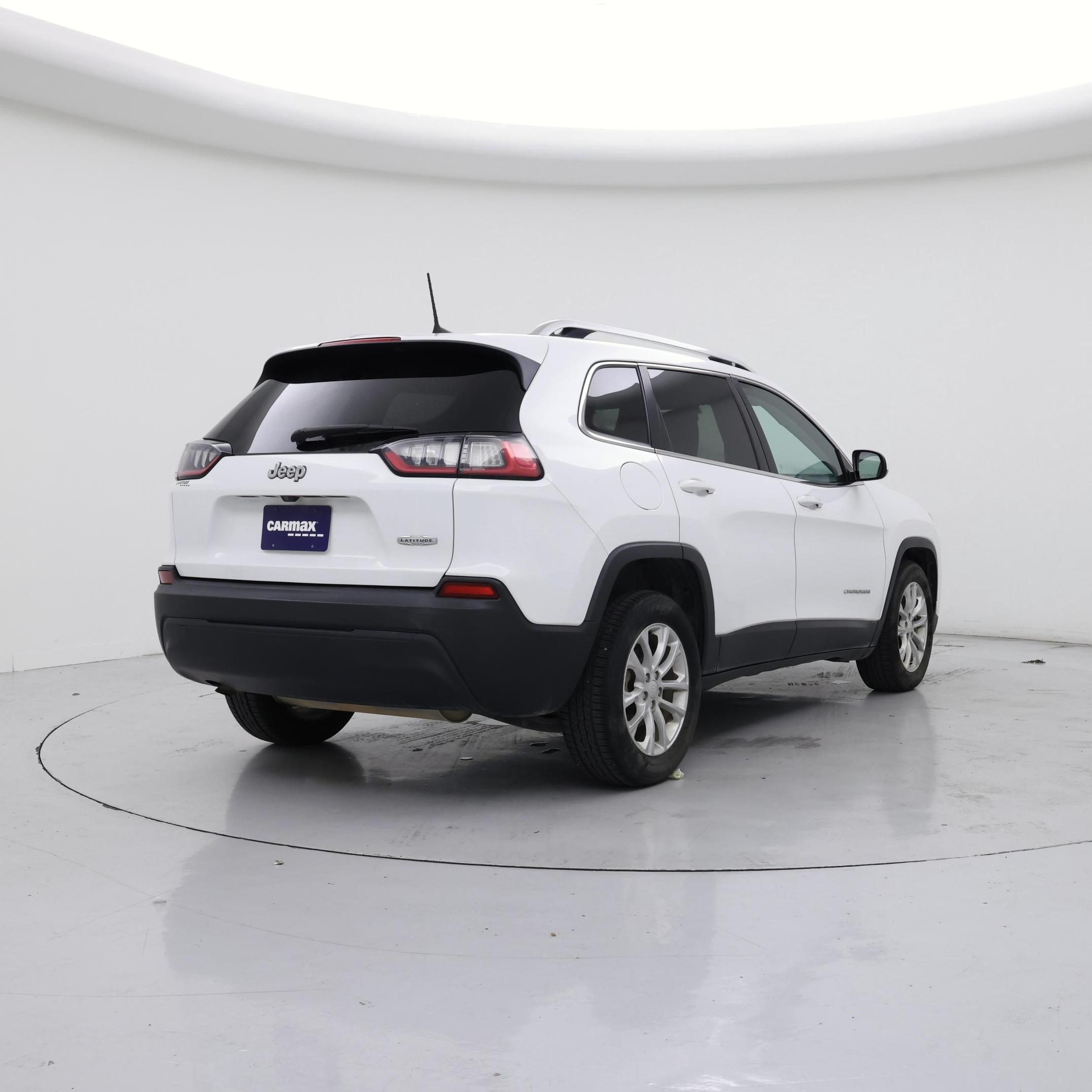 Thumbnail: 2019 Jeep Cherokee - 8