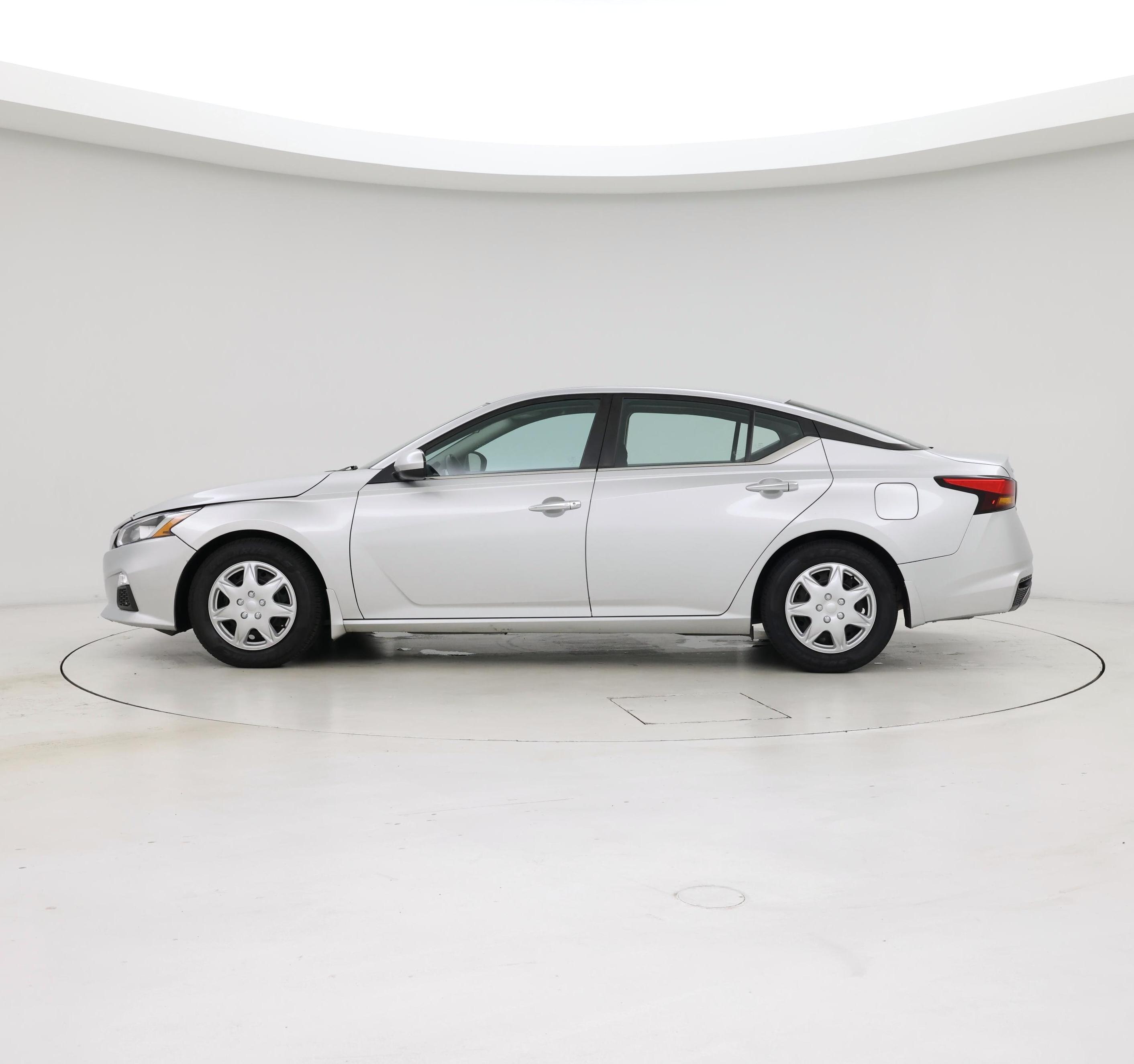 Thumbnail: 2021 Nissan Altima - 3