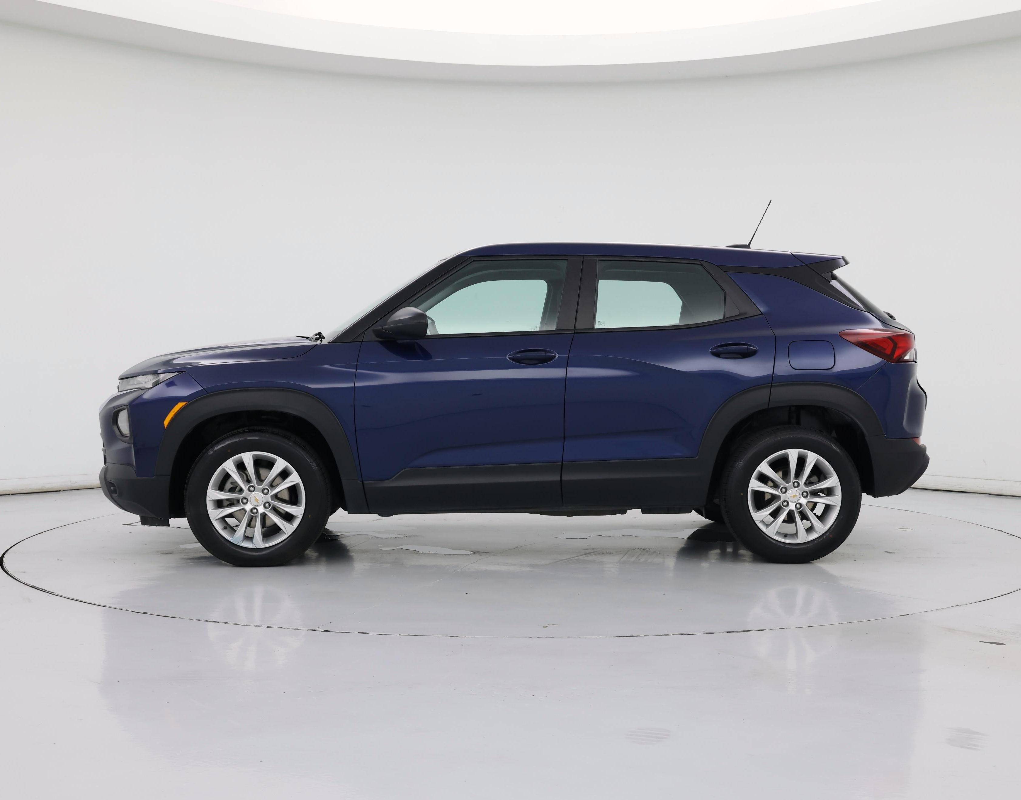 Thumbnail: 2022 Chevrolet TrailBlazer - 3