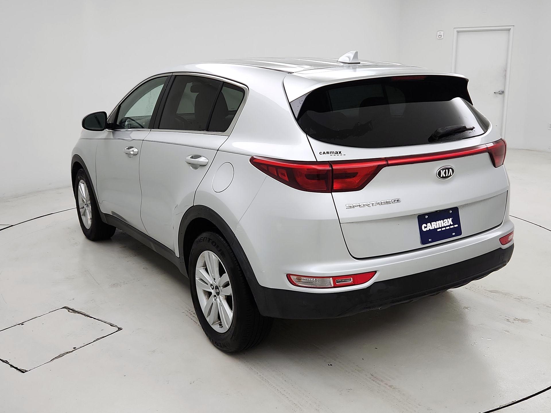 Thumbnail: 2017 Kia Sportage - 7