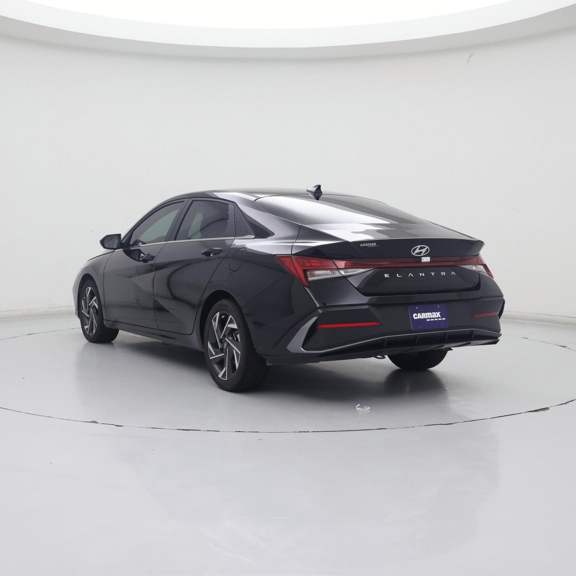 Thumbnail: 2024 Hyundai Elantra - 2