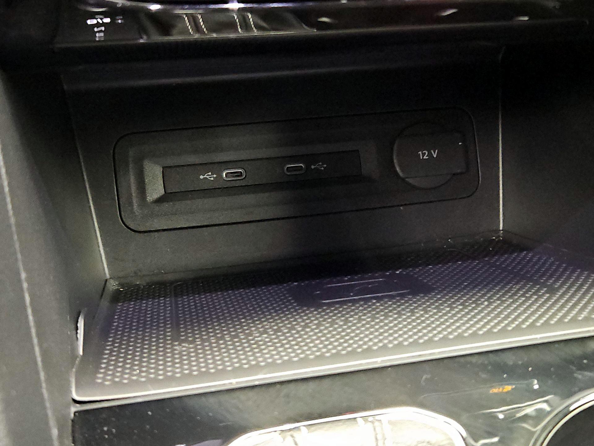 Thumbnail: 2023 Volkswagen Atlas - 18