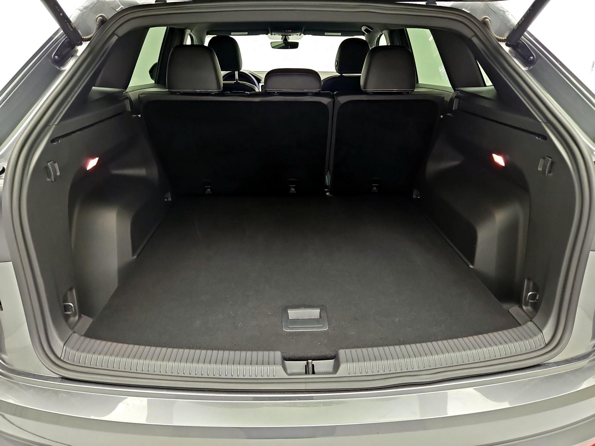 Thumbnail: 2023 Volkswagen Atlas - 20