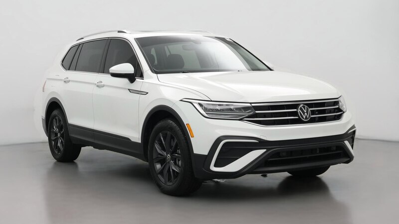 2022 Volkswagen Tiguan SE Hero Image