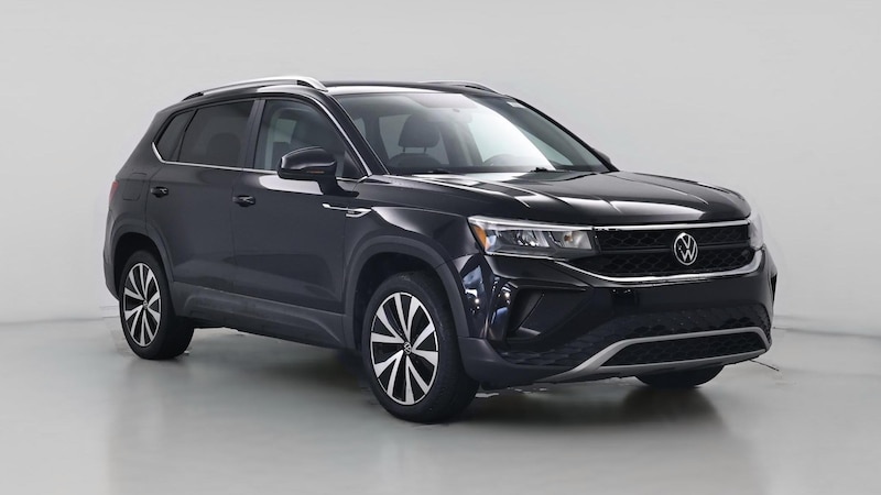 2022 Volkswagen Taos SE Hero Image