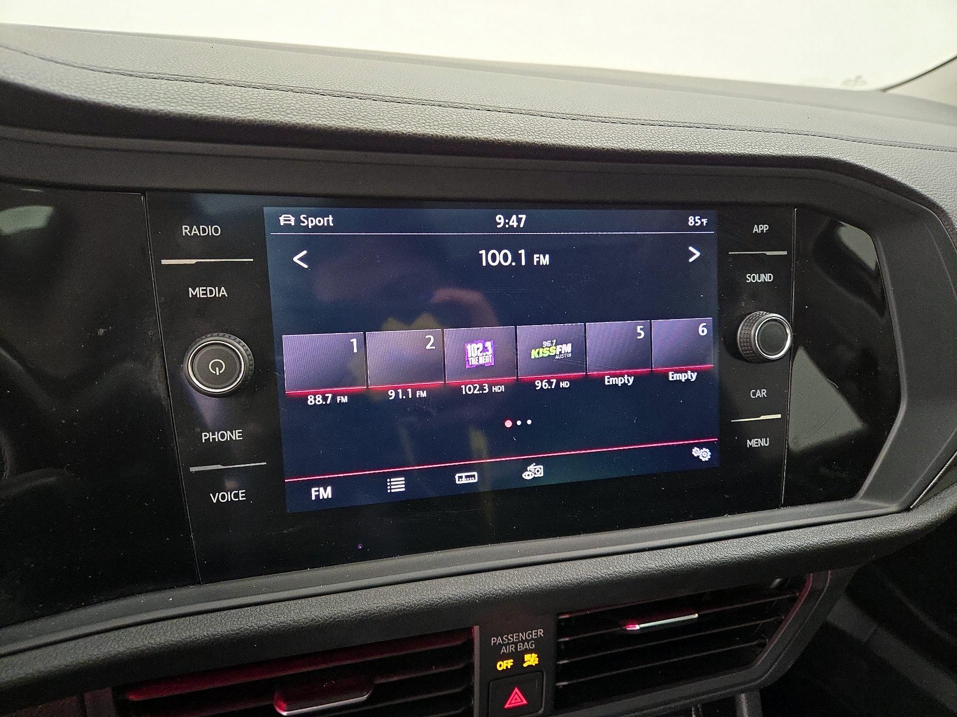 Thumbnail: 2019 Volkswagen Jetta - 15