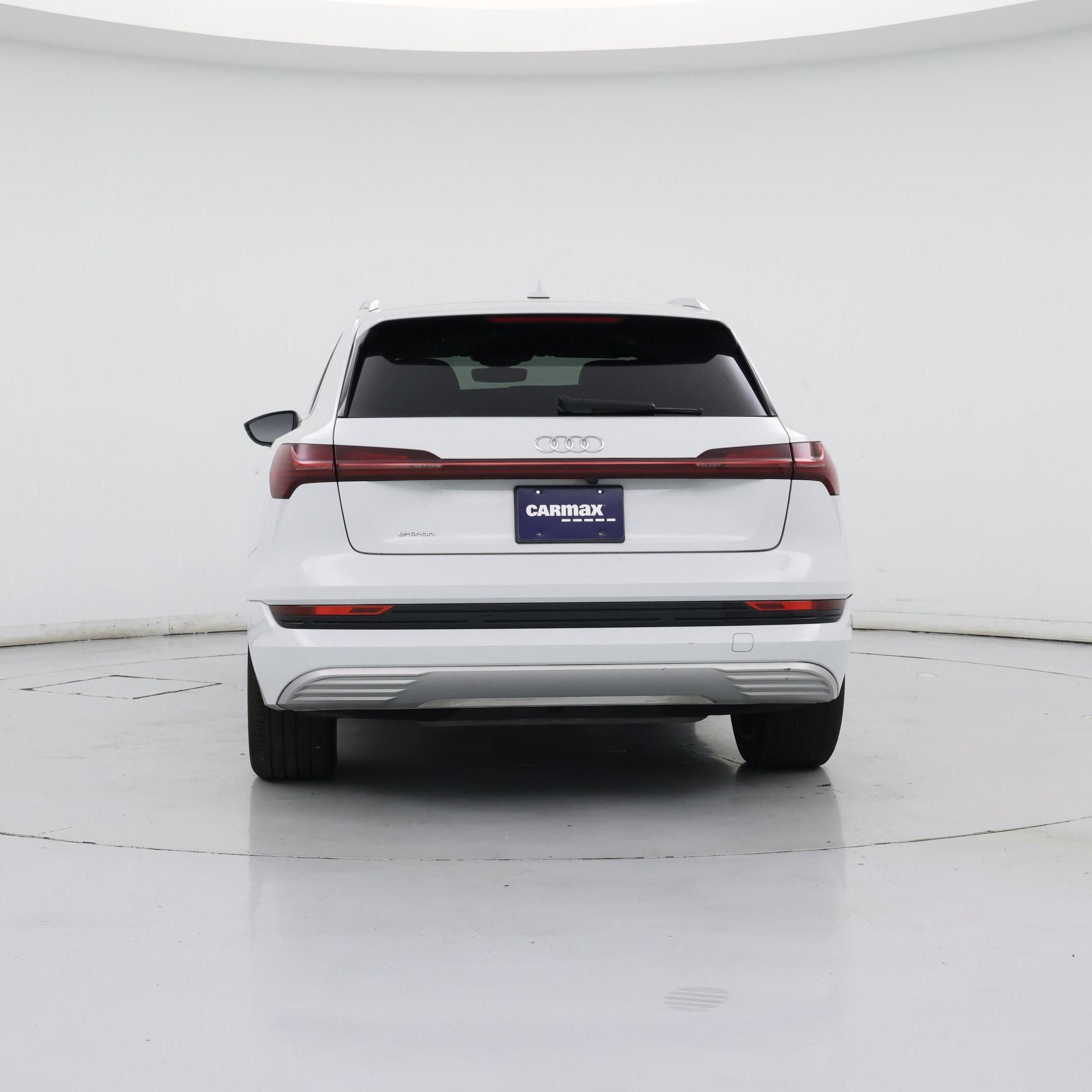Thumbnail: 2019 Audi e-tron - 6