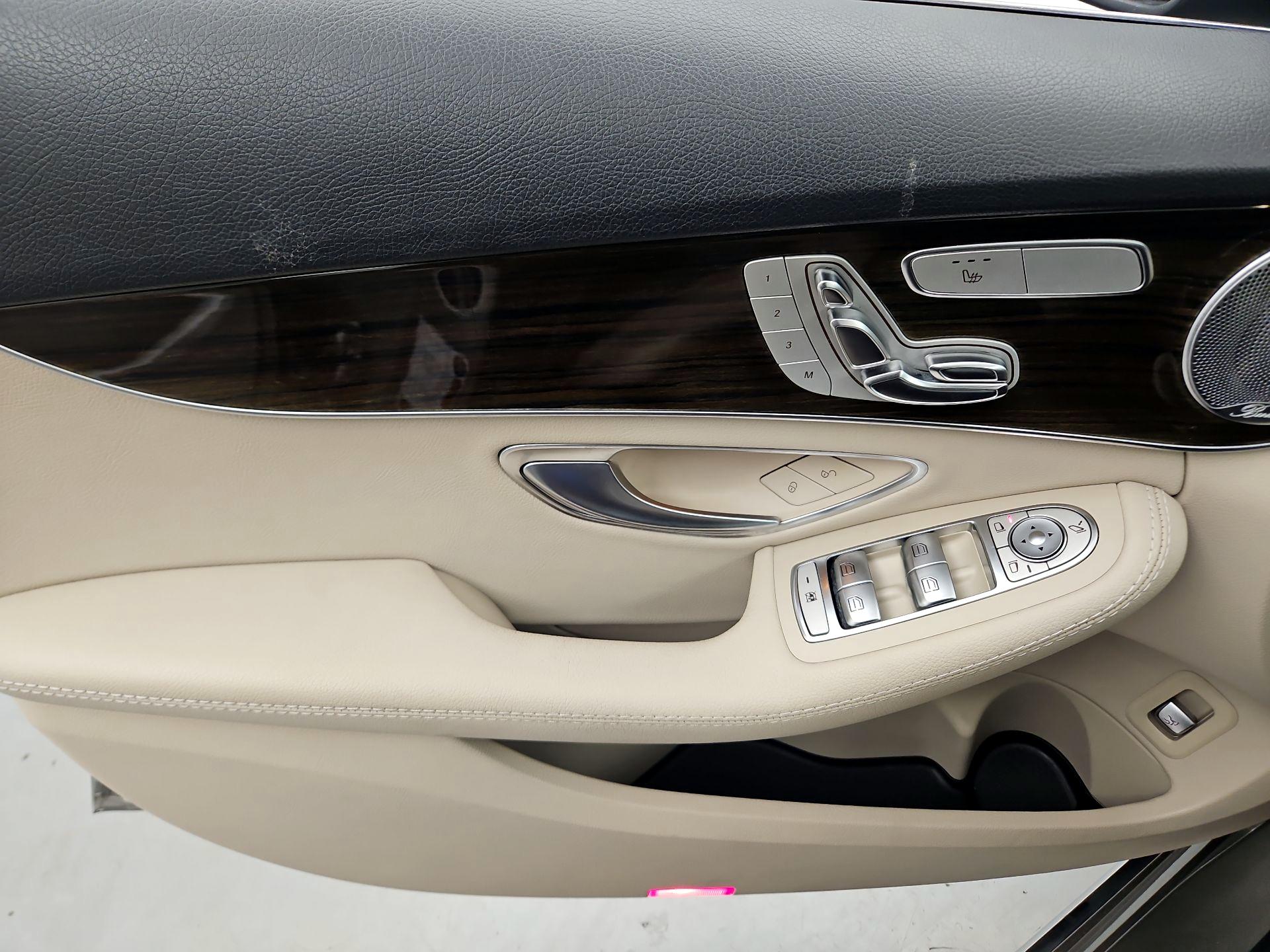 Thumbnail: 2019 Mercedes-Benz C-Class - 12