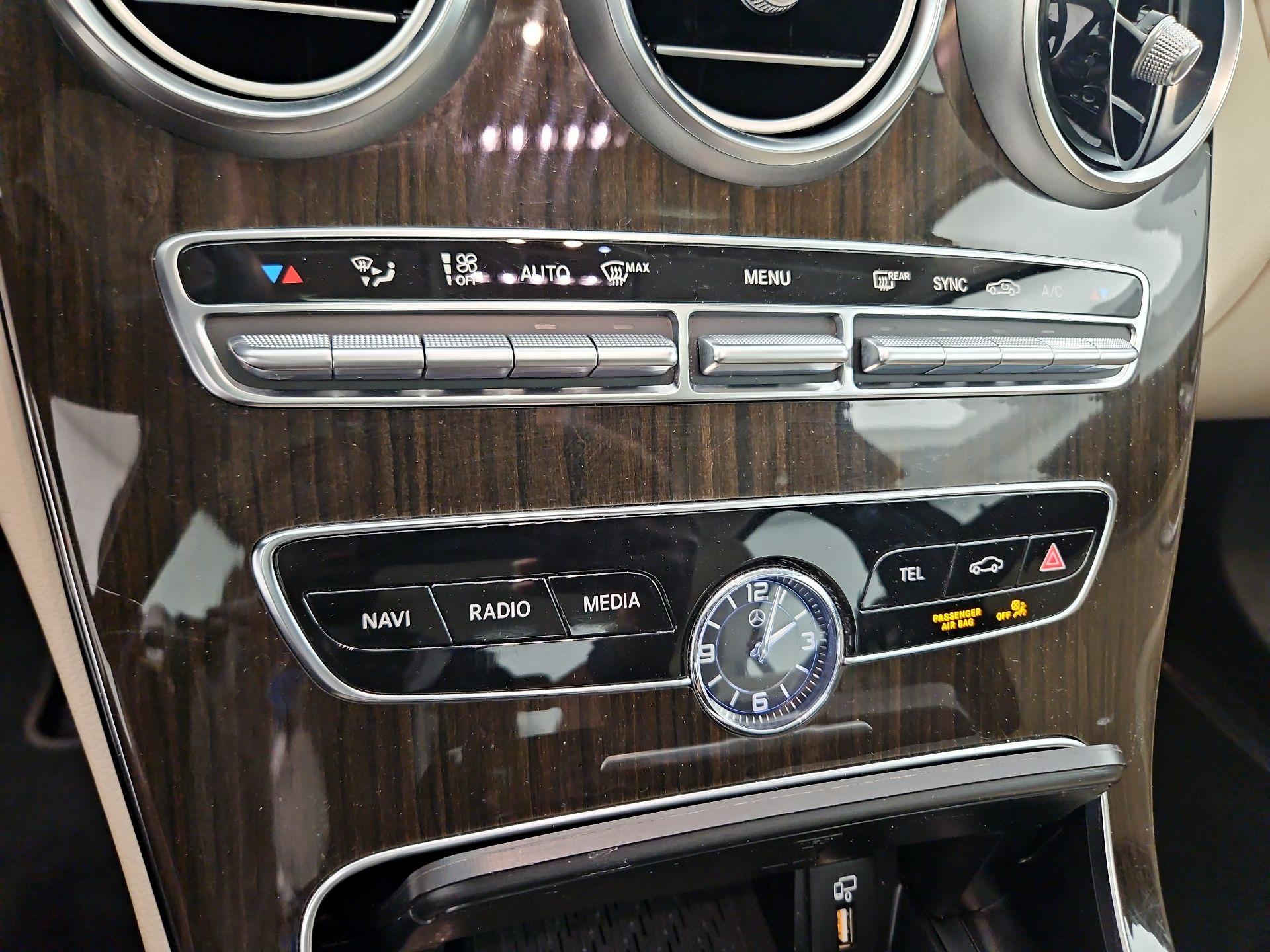 Thumbnail: 2019 Mercedes-Benz C-Class - 16