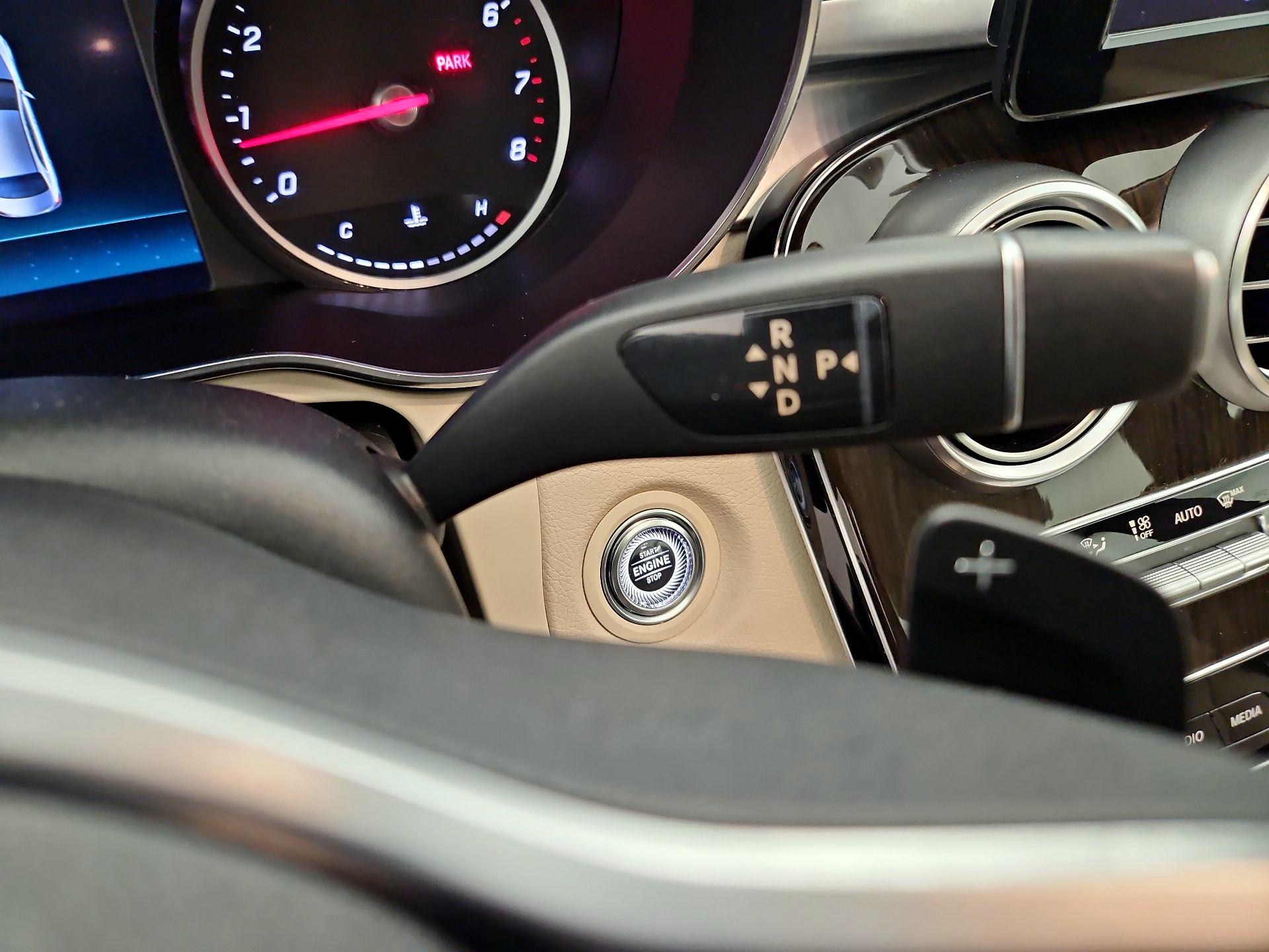 Thumbnail: 2019 Mercedes-Benz C-Class - 17