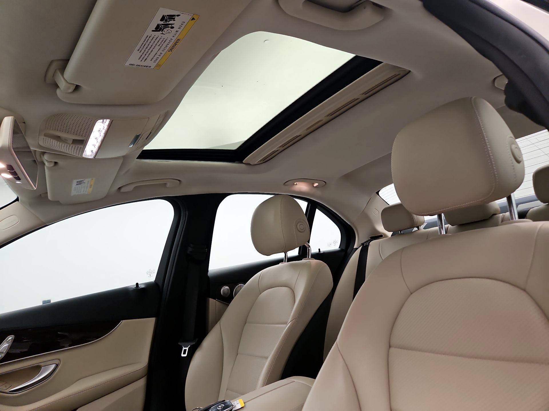 Thumbnail: 2019 Mercedes-Benz C-Class - 18
